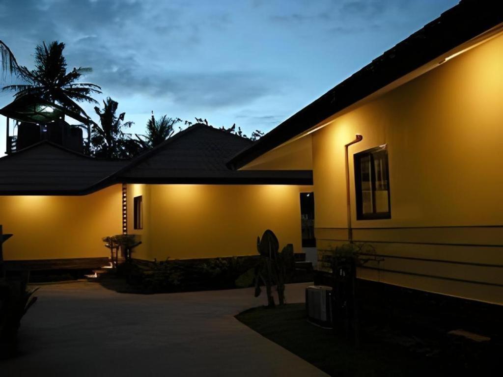 Tanisa Resort Chumphon Zewnętrze zdjęcie