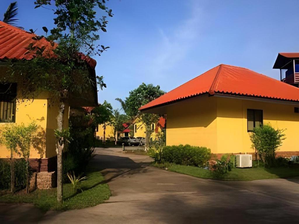 Tanisa Resort Chumphon Zewnętrze zdjęcie
