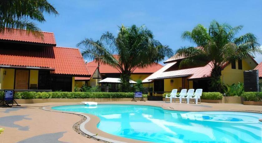 Tanisa Resort Chumphon Zewnętrze zdjęcie